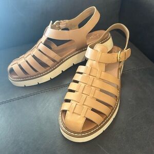 Crown Vintage Avaji Sandal, Size 10